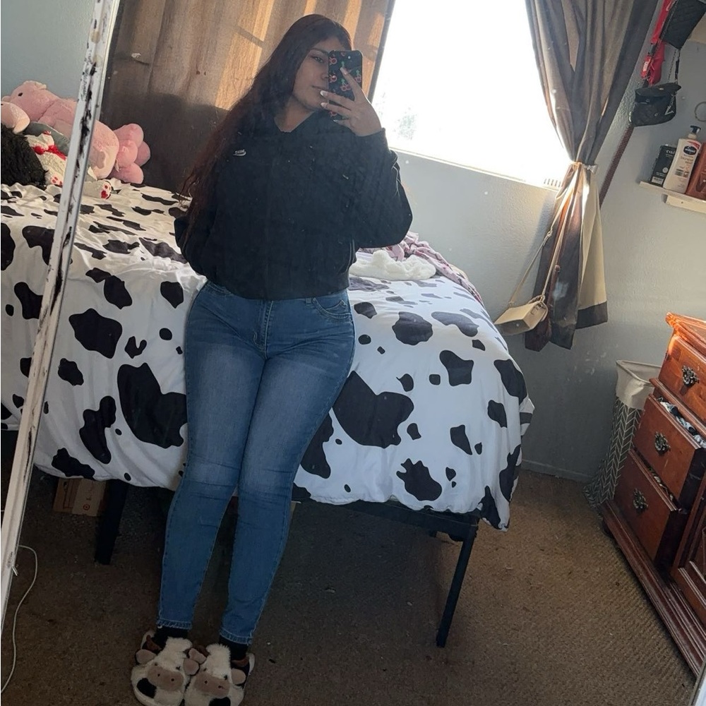 Meet your Posher, Brittney